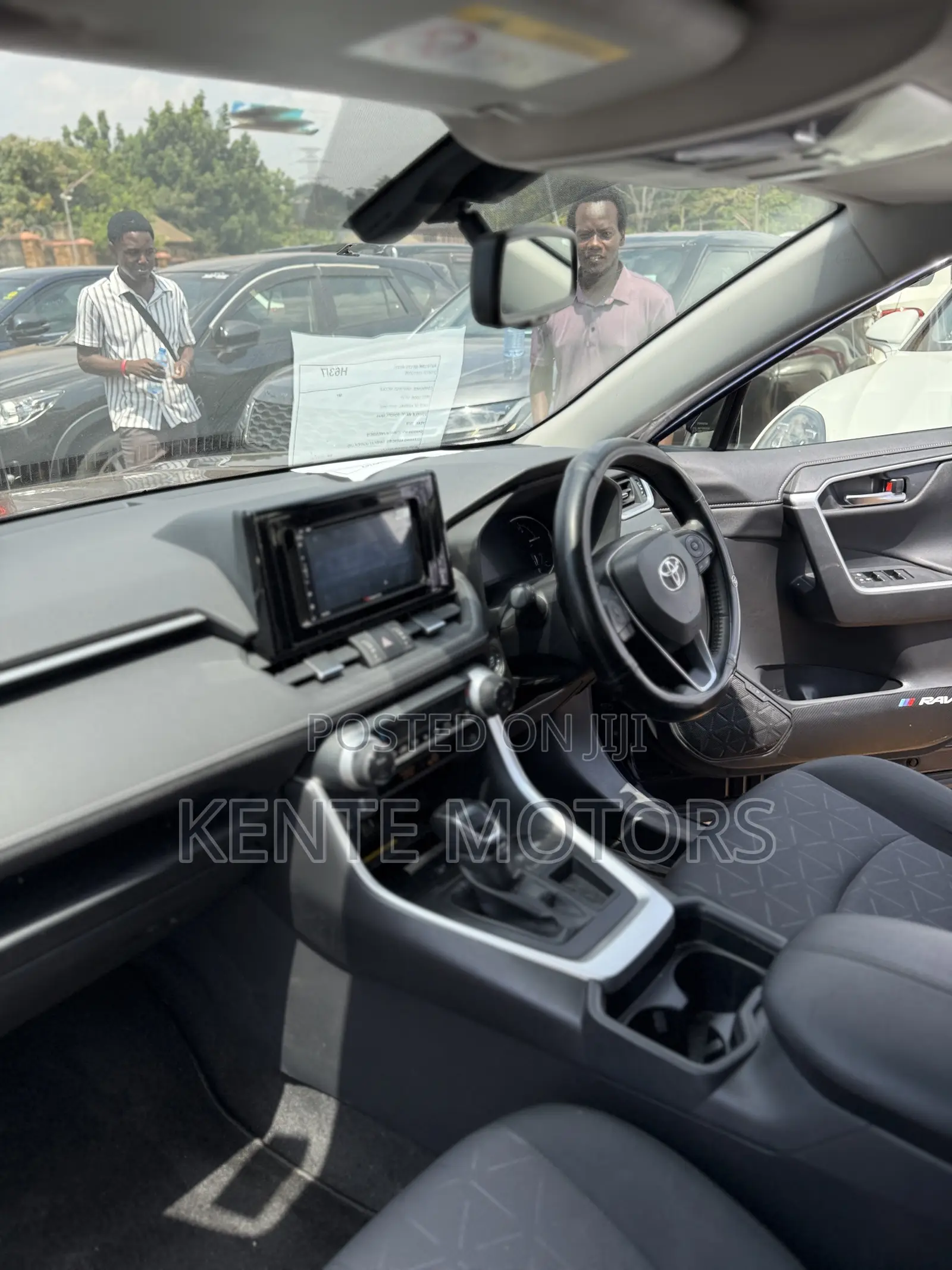 Toyota RAV4 XLE AWD 2020 Blue