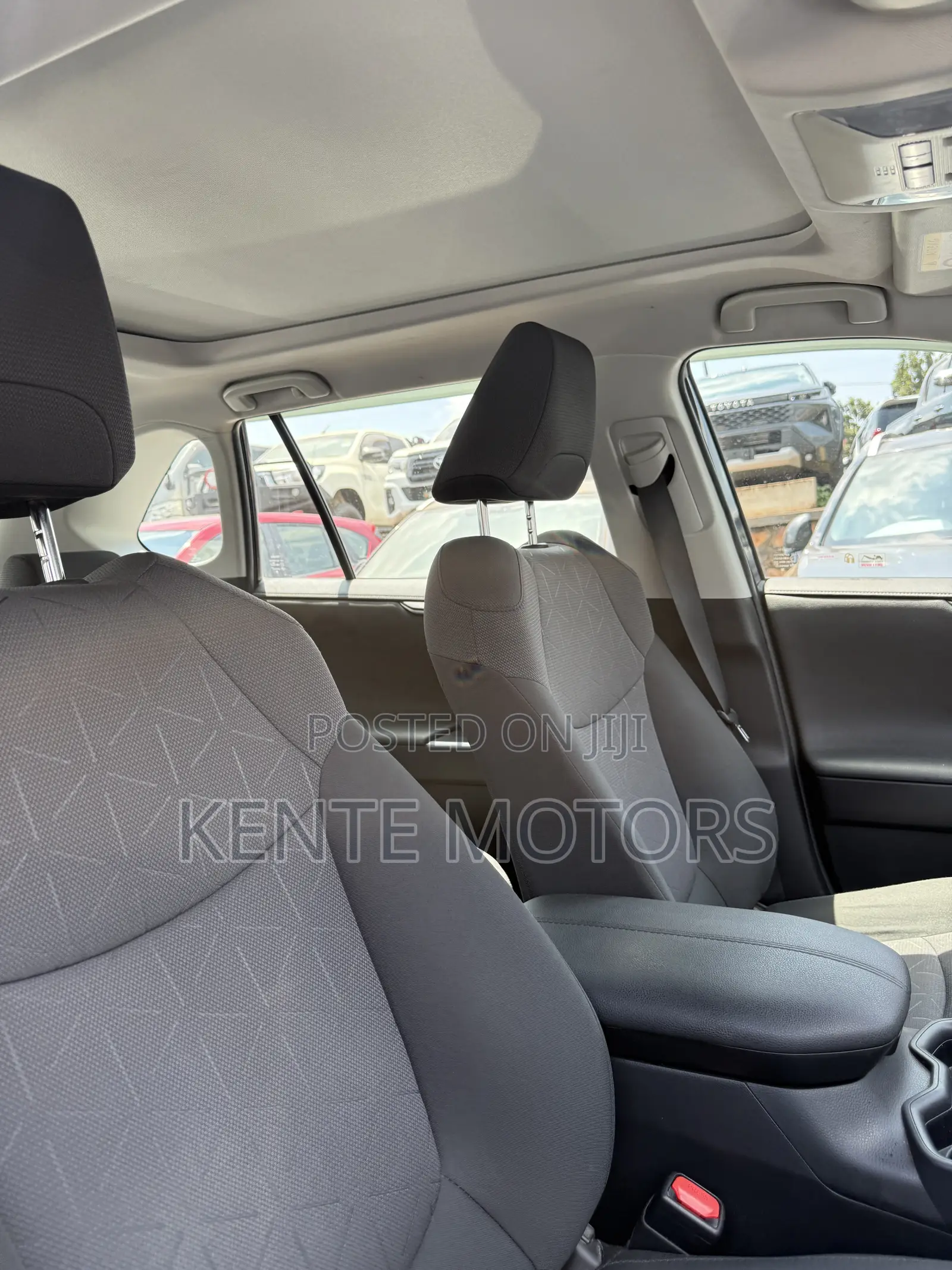 Toyota RAV4 XLE AWD 2020 Blue