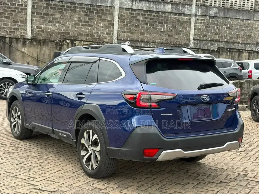 Subaru Outback 2023 Blue