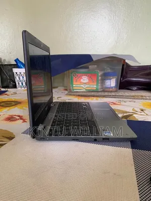 Laptop Asus 1015E 8GB Intel Core i5 HDD+SSD 512GB