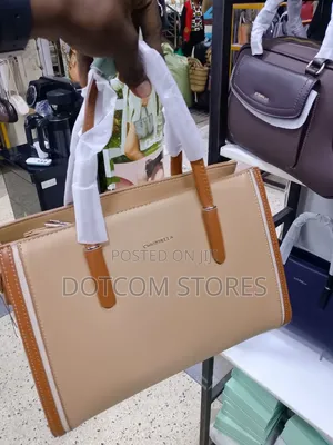 CHRISBELLA Luxurious Leather Handbag