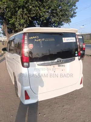 Toyota Noah 2014 White