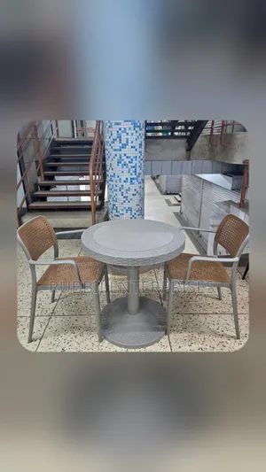 1 Small Round Table + 2 Rattan Chair