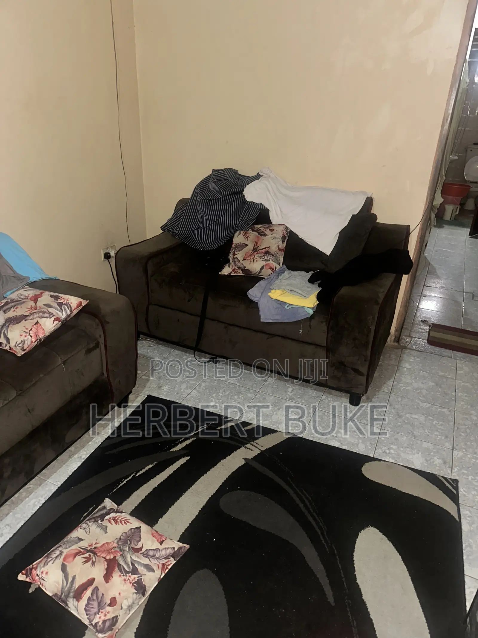 5 Seater Sofa Set Clean Piece