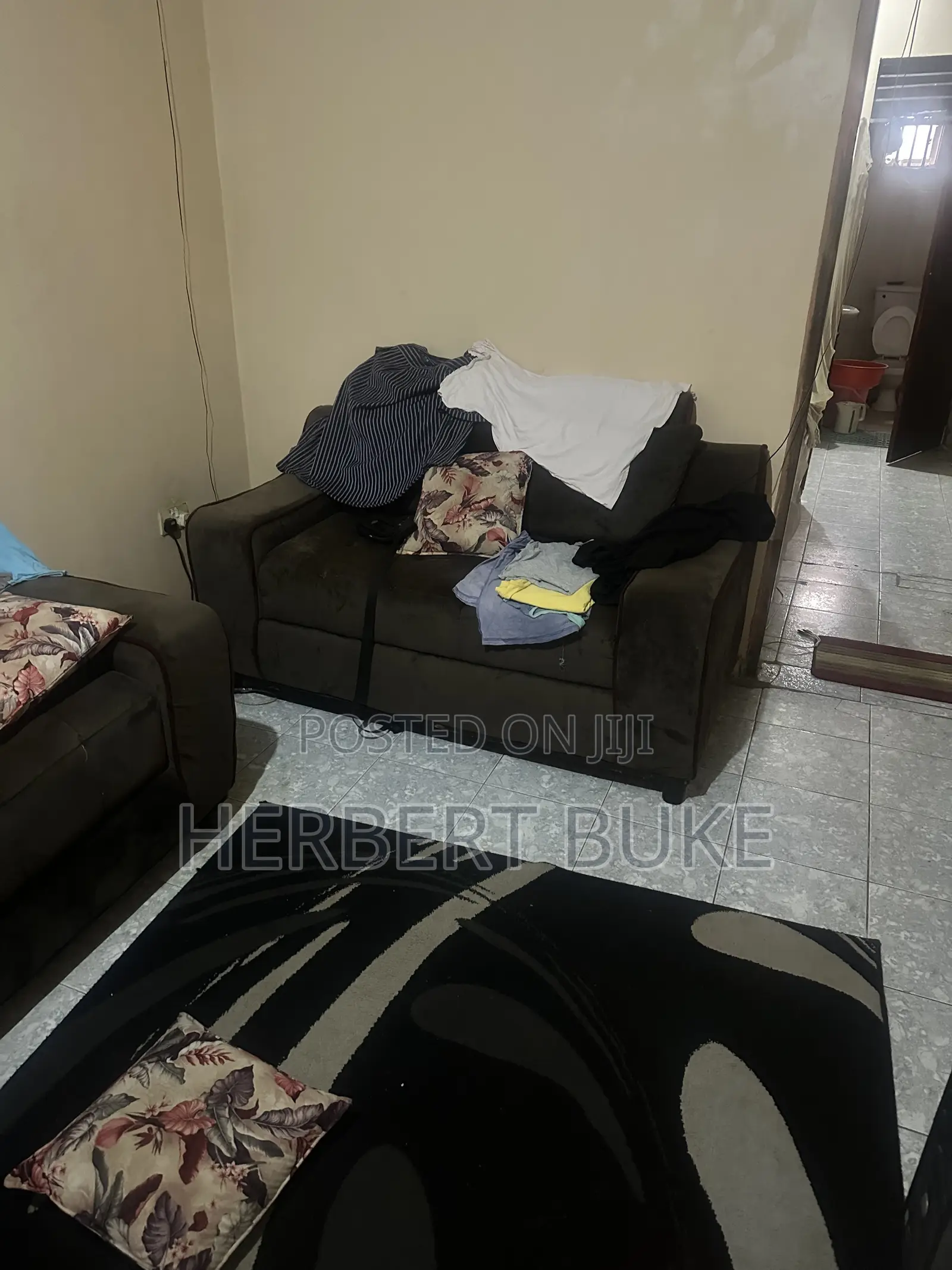 5 Seater Sofa Set Clean Piece