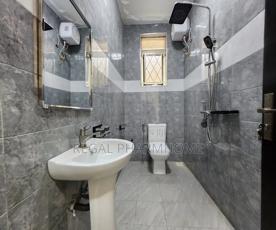 3bdrm Apartment in Bukoto, Central Division for rent
