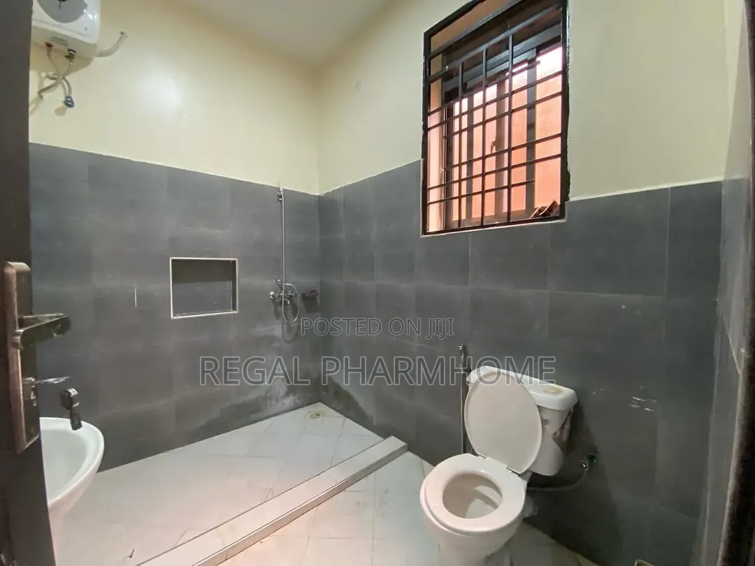 3bdrm Apartment in Munyonyo, Central Division for rent