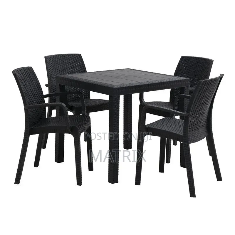 Classic Plastic Dinning Table Set
