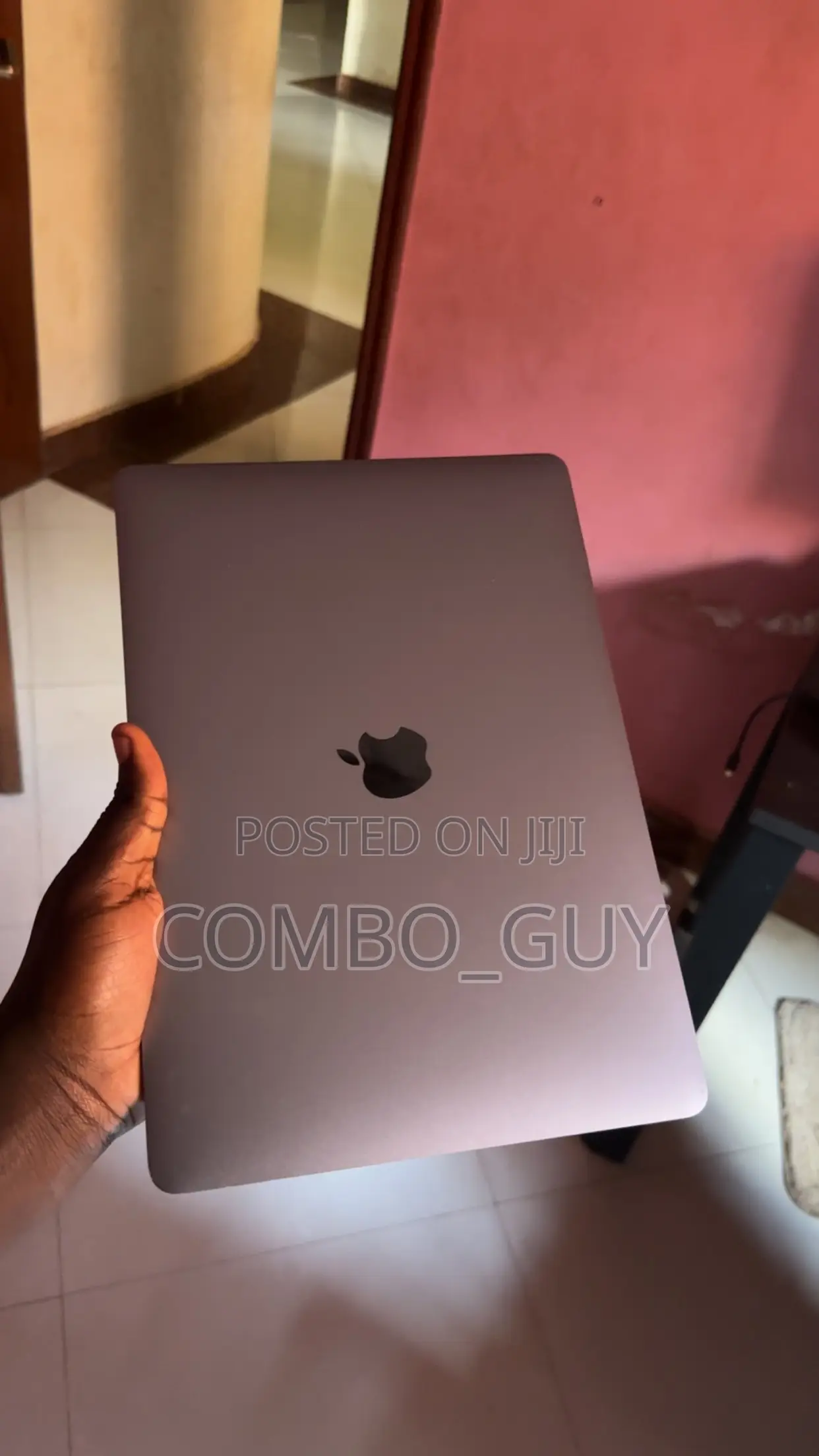 New Laptop Apple MacBook Air 2020 8GB Intel Core i5 SSD 512GB