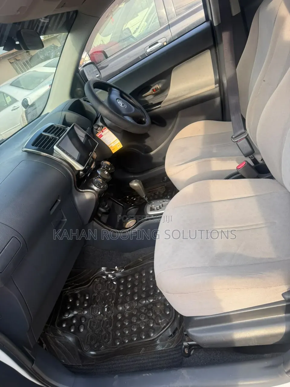 Toyota IST 2010 White