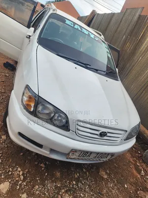 Toyota Ipsum 1999 White