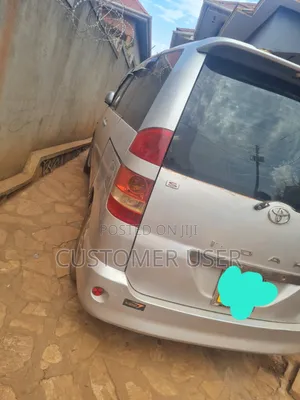 Toyota Noah 2005 Silver
