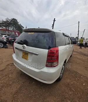 Toyota Wish 2011 White