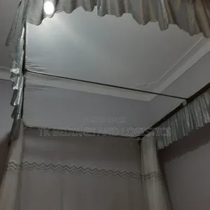 Simple Lace Wall Mount Mosquito Net