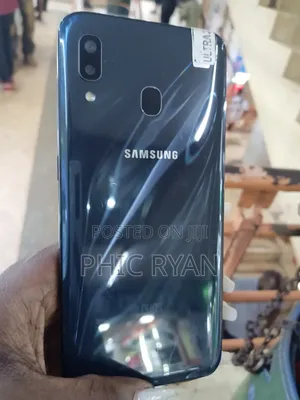 Samsung Galaxy A30 64 GB Blue