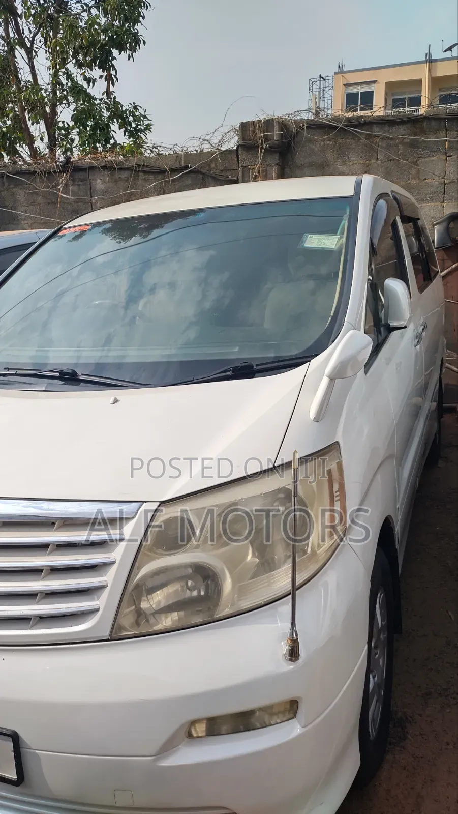 Toyota Alphard 2002 White