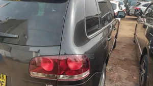 Volkswagen Touareg 2006 Black