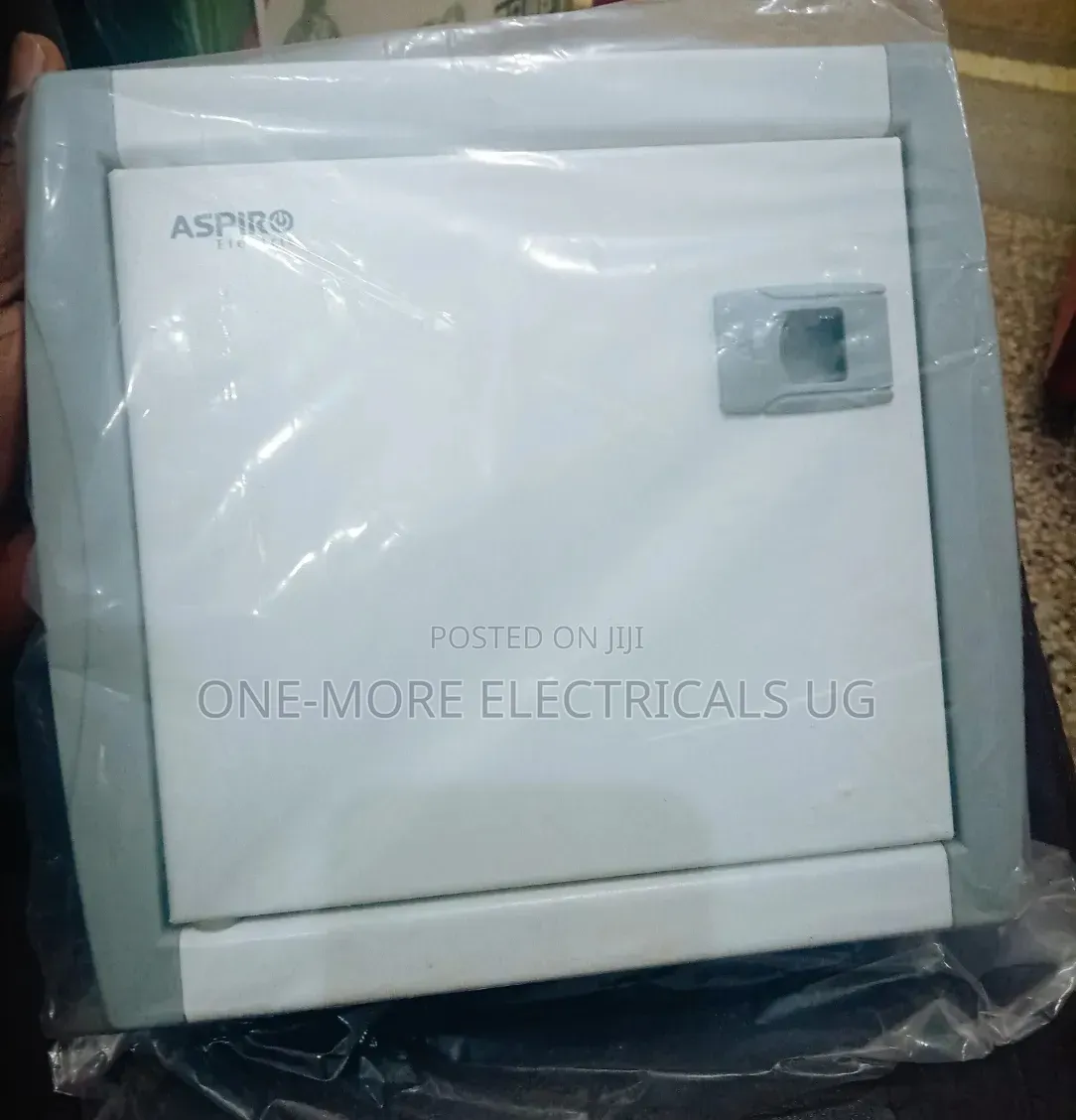 Distribution Board 4ways Complete