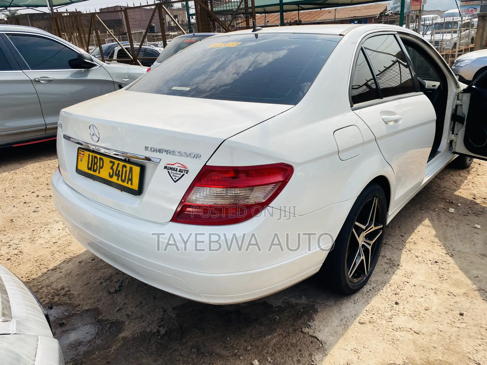 Mercedes-Benz C200 2009 White