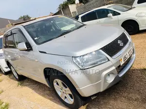 Suzuki Escudo 2008 Silver