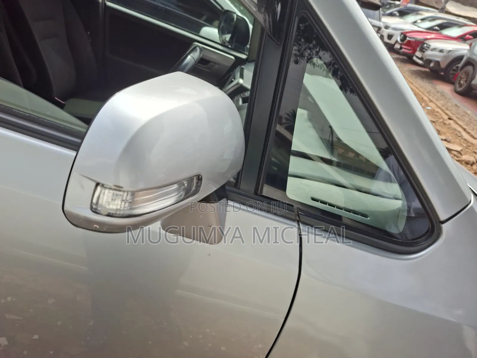 Toyota Noah 2010 Silver