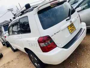 Toyota Kluger 2004