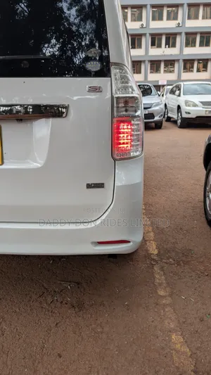 Toyota Noah 2008 White