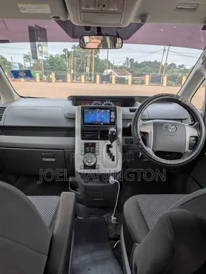 Toyota Noah 2009 Black