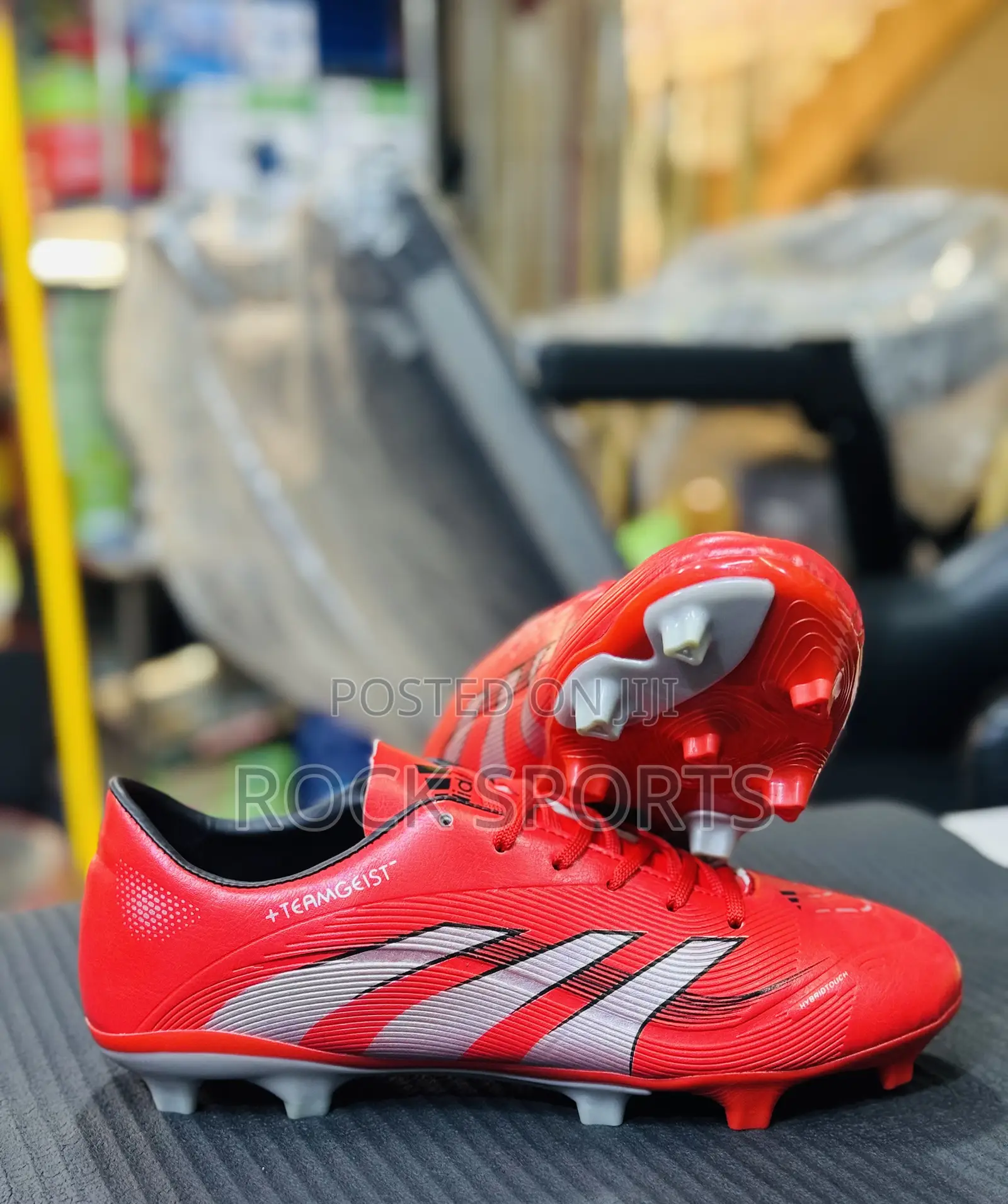 Football Shoes Hybrid