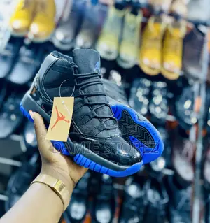 Mens Jordan11