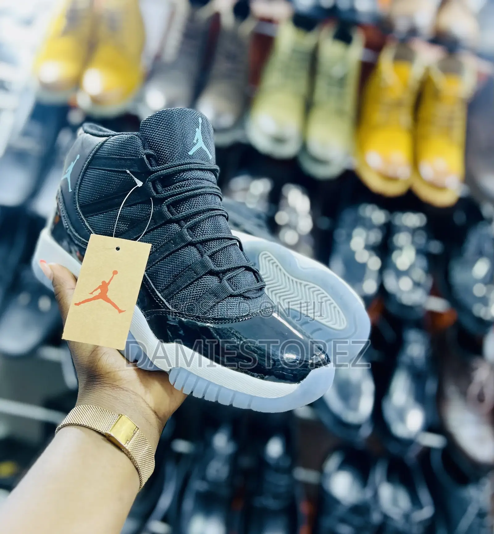 Mens Jordan11