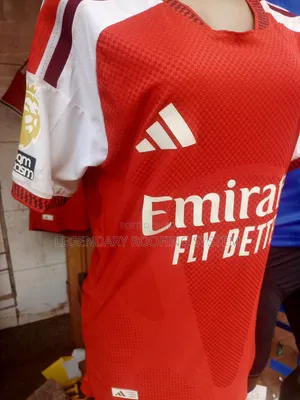 Asernal Jersey Home Kit 26/27