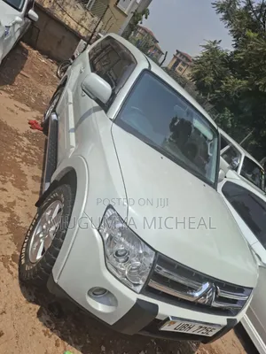 Mitsubishi Pajero 2008 White
