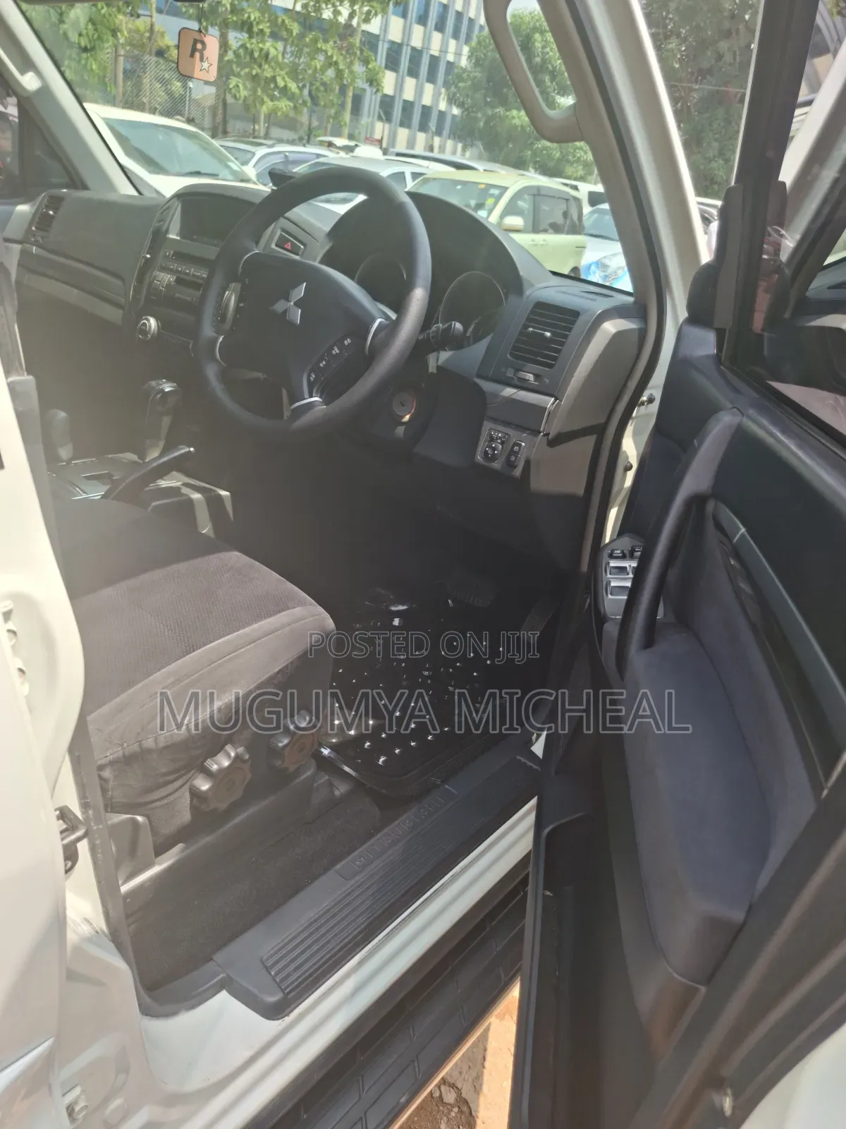 Mitsubishi Pajero 2008 White