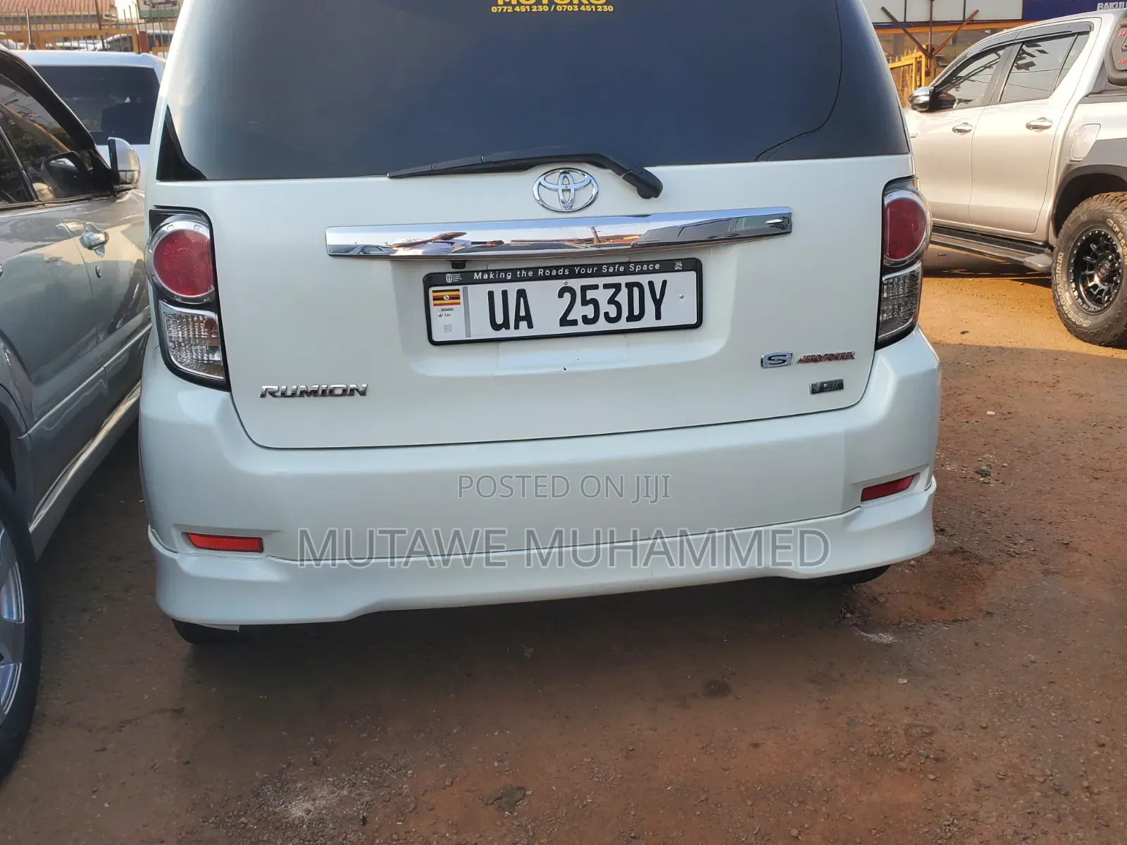 Toyota Corolla Rumion 2010 White