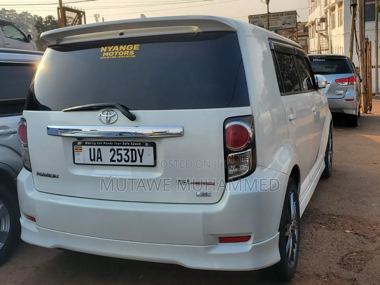 Toyota Corolla Rumion 2010 White