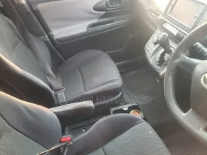 Toyota Wish 2010 Gray