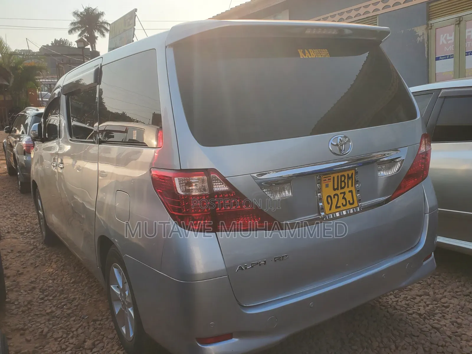 Toyota Alphard 2010 Silver