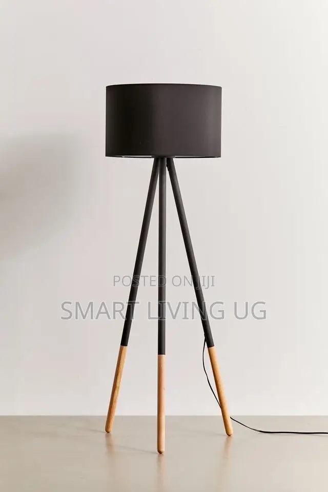 Modern Minimalist Standing Floor Lamp - Sleek Living Room Light