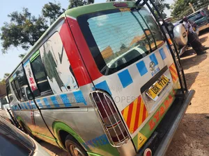Toyota HiAce 2008 Silver