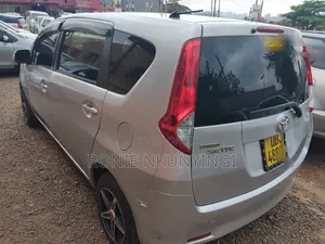 Toyota Passo Sette 2008 Silver