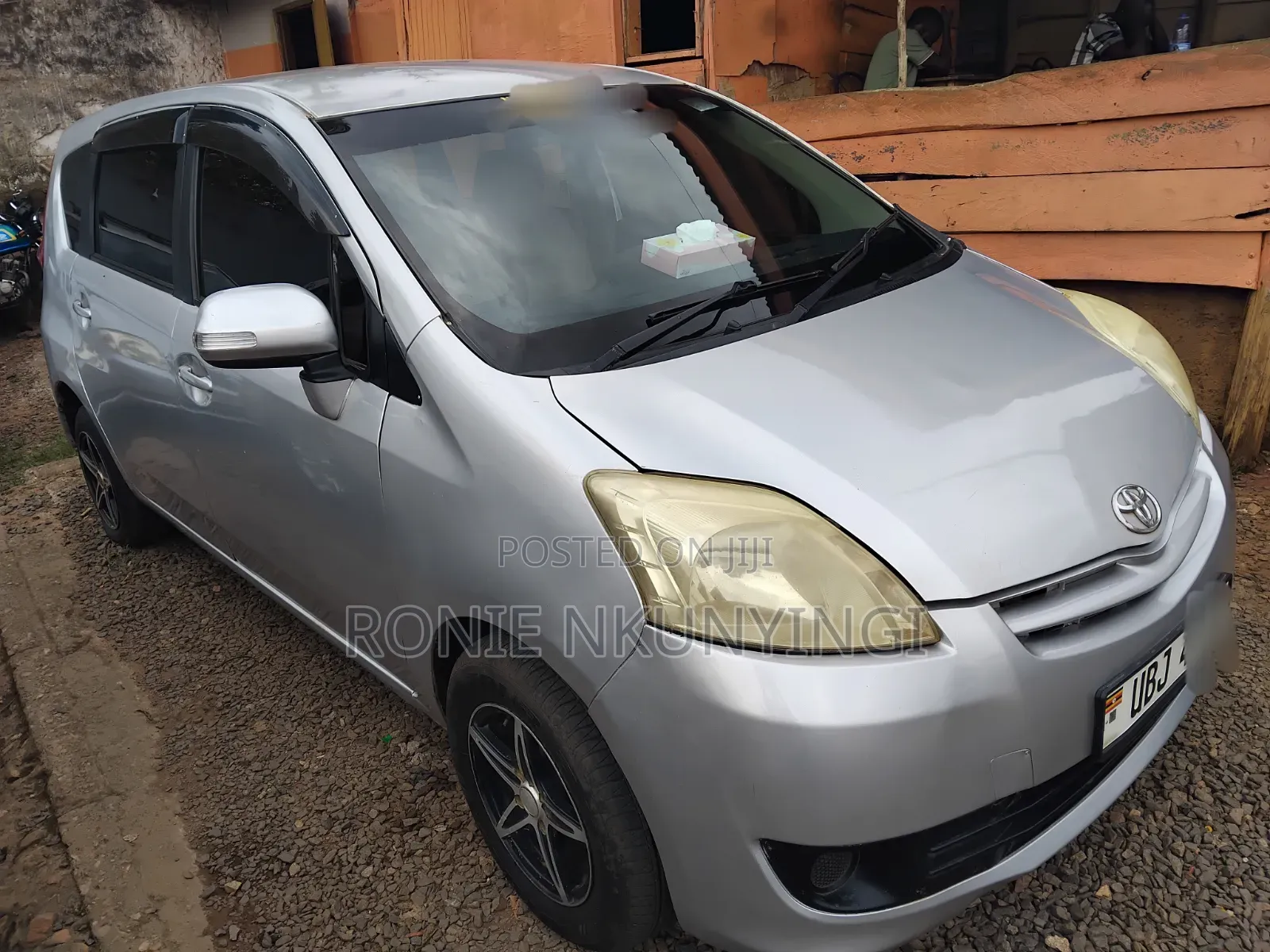 Toyota Passo Sette 2008 Silver