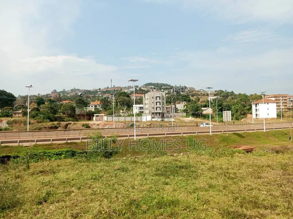 Very Prime Plot for Sale Located in Kigo-Munyonyo