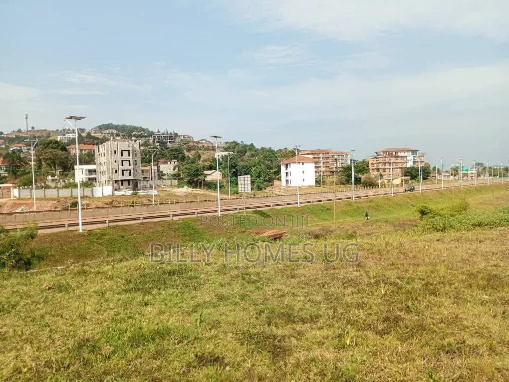 Very Prime Plot for Sale Located in Kigo-Munyonyo