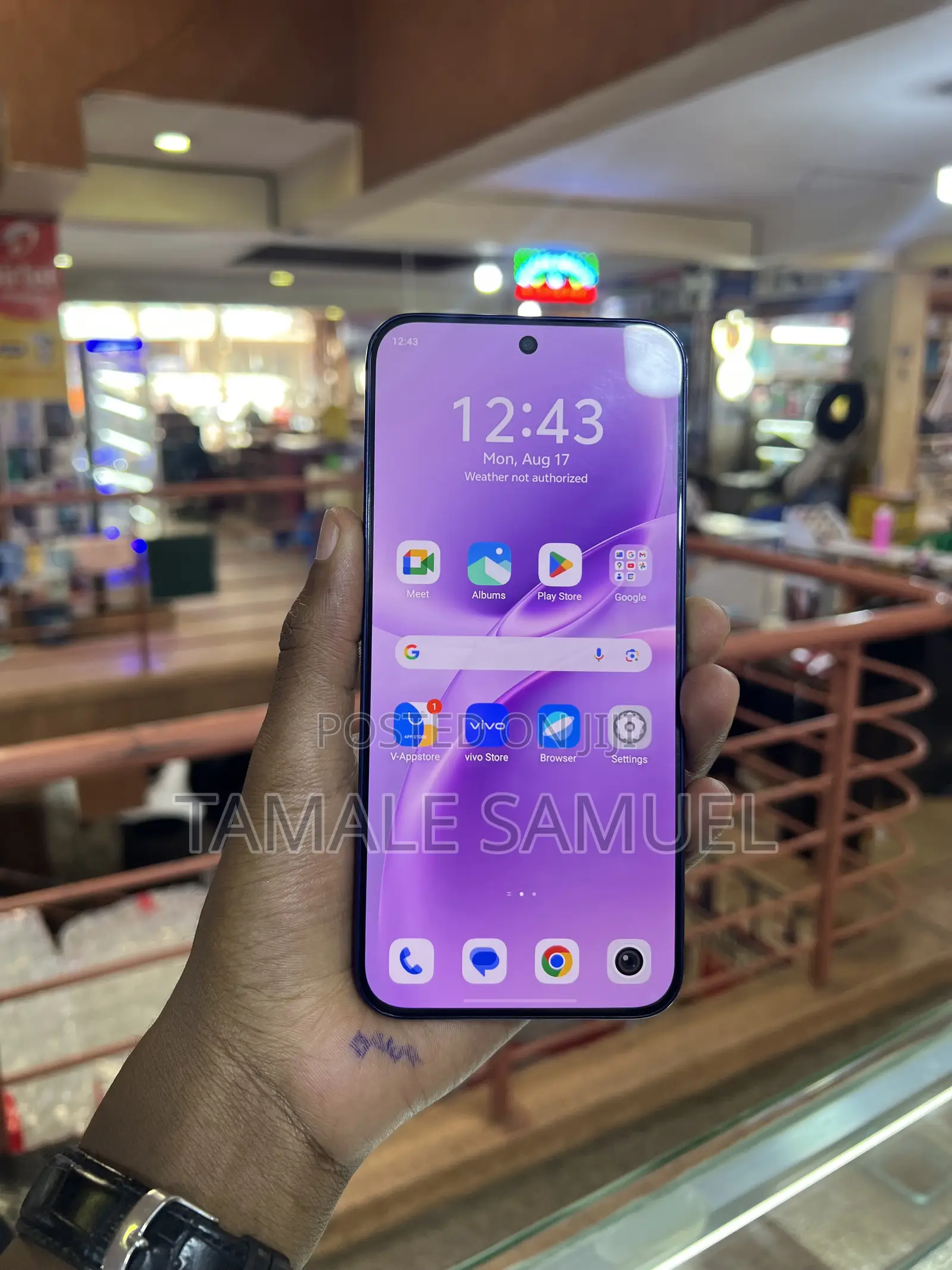 Vivo V70 256 GB Blue