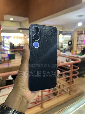 Vivo V70 256 GB Blue