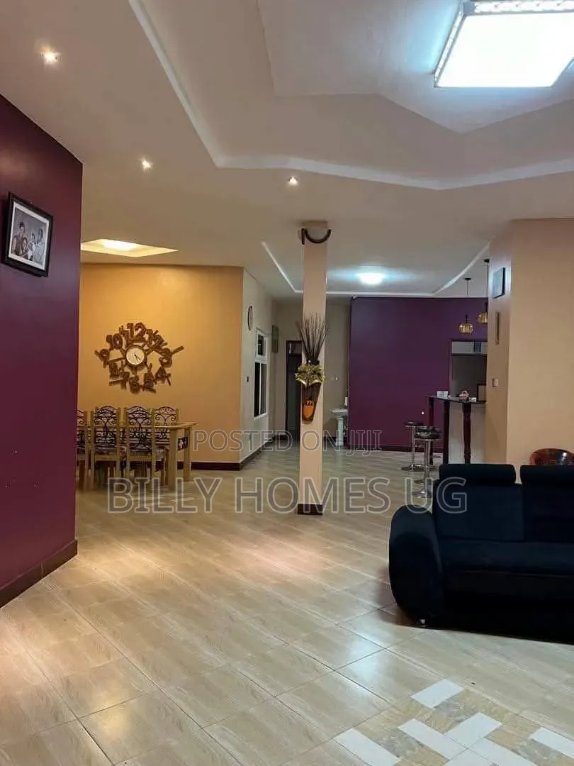 5bdrm Bungalow in Nama for sale