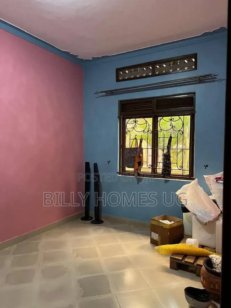 5bdrm Bungalow in Nama for sale