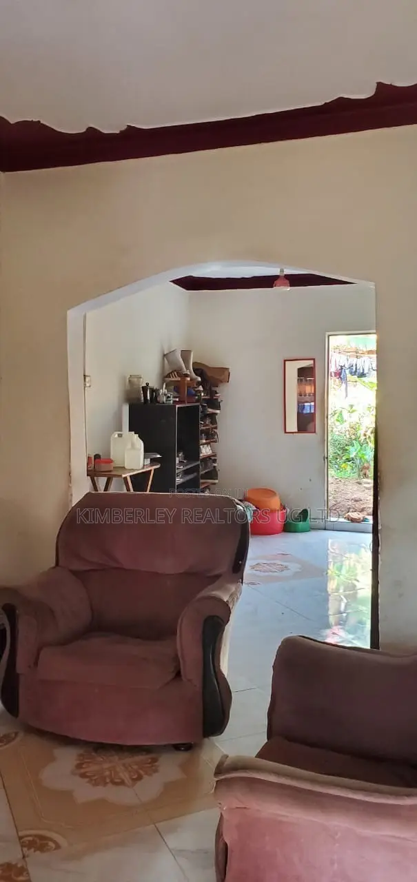 3bdrm House in Division A for sale