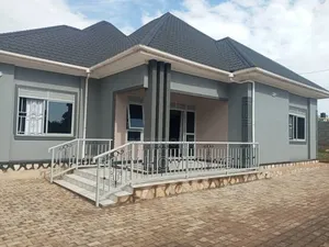 3bdrm House in Ssisa for sale